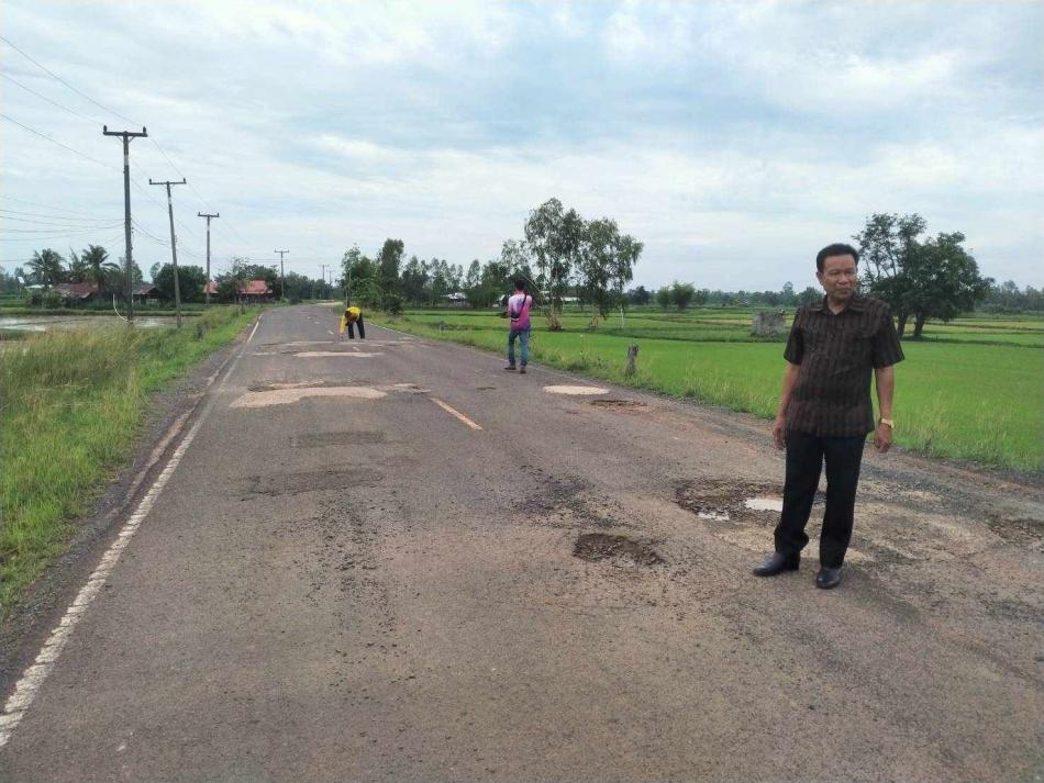  ลงพื้นที่สำรวจถนนเส้นบัวแดง ถึง หนองสองห้อง และบ้านเม็ก