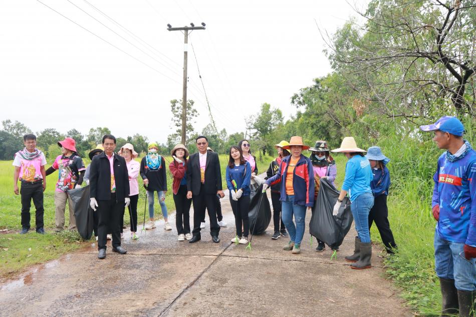 รักษาความสะอาดตามเส้นทางถนนสายหลักและสายรองในเขตพื้นที่ตำบลหนองบัวฮี