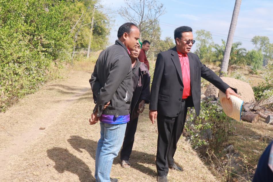 ลงพื้นที่ตรวจสอบความพร้อมก่อนดำเนินการก่อสร้างถนน
